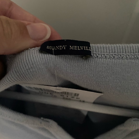 SOLD ON INSTA Brandy Melville crop top - Picture 3 of 3